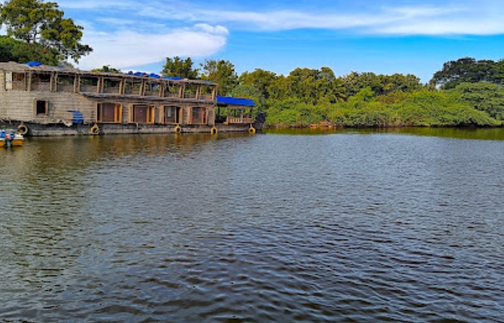 Chunnambar Boat House